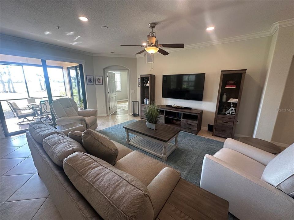 For Sale: $429,000 (3 beds, 2 baths, 1786 Square Feet)