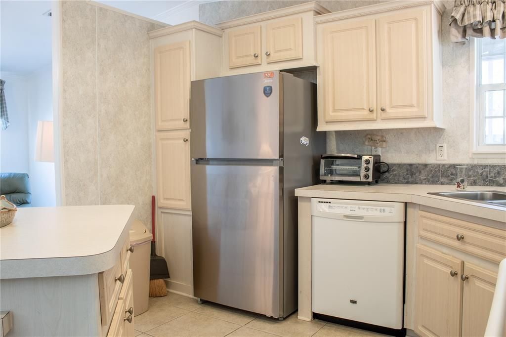 En Venta: $155,900 (2 camas, 2 baños, 1044 Pies cuadrados)