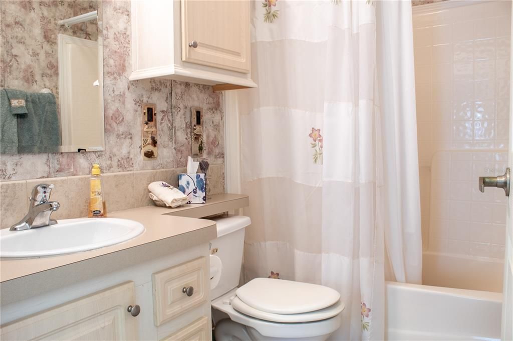 En Venta: $155,900 (2 camas, 2 baños, 1044 Pies cuadrados)