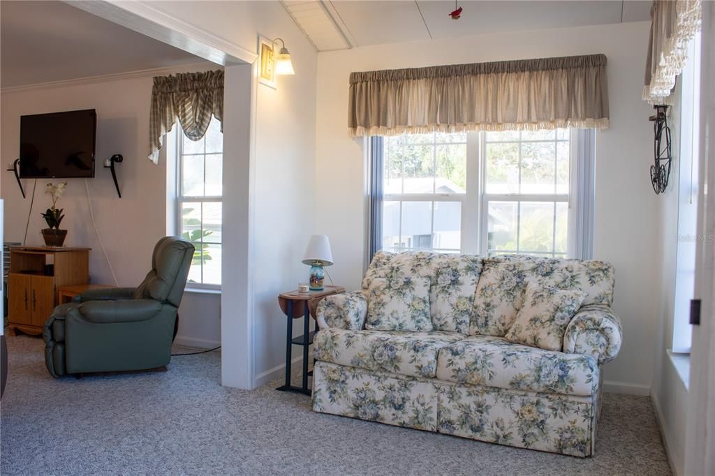 En Venta: $155,900 (2 camas, 2 baños, 1044 Pies cuadrados)