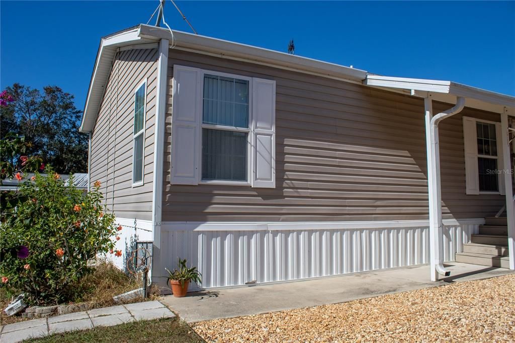 En Venta: $155,900 (2 camas, 2 baños, 1044 Pies cuadrados)