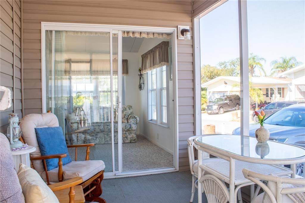 En Venta: $155,900 (2 camas, 2 baños, 1044 Pies cuadrados)