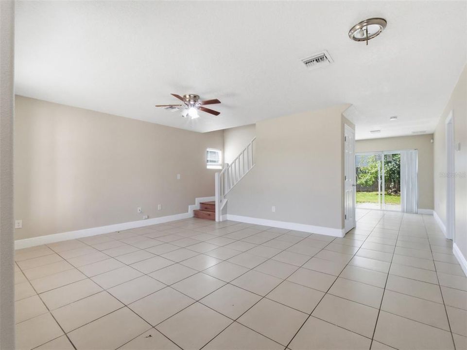 For Sale: $315,000 (4 beds, 2 baths, 1396 Square Feet)