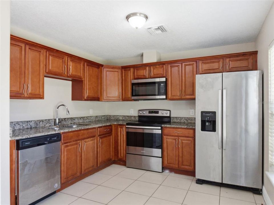 For Sale: $315,000 (4 beds, 2 baths, 1396 Square Feet)