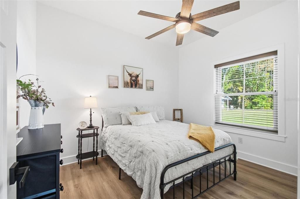 En Venta: $795,000 (3 camas, 2 baños, 2332 Pies cuadrados)