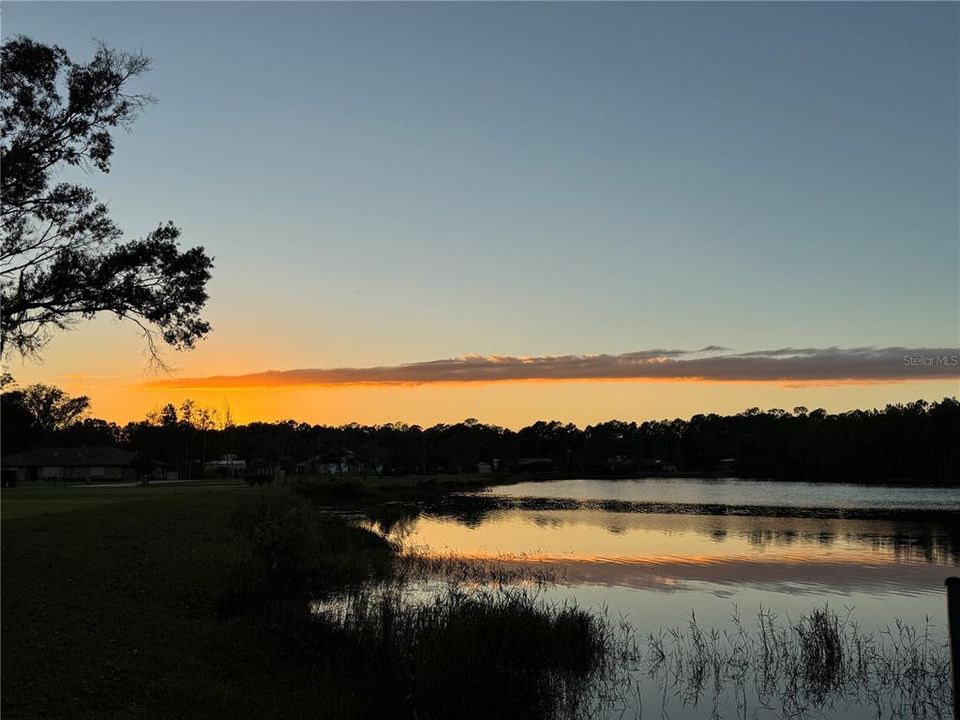 En Venta: $795,000 (3 camas, 2 baños, 2332 Pies cuadrados)