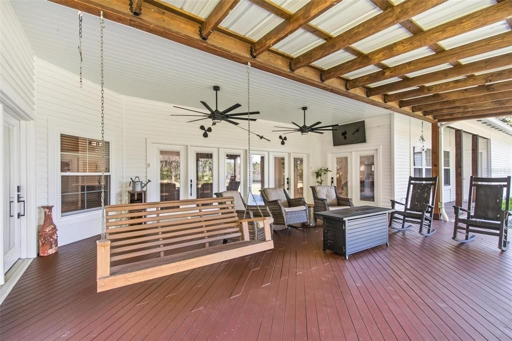 En Venta: $795,000 (3 camas, 2 baños, 2332 Pies cuadrados)