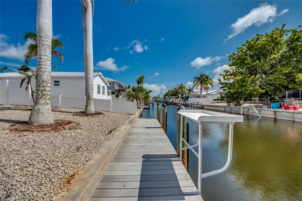 待售: $599,000 (2 贝兹, 2 浴室, 1340 平方英尺)