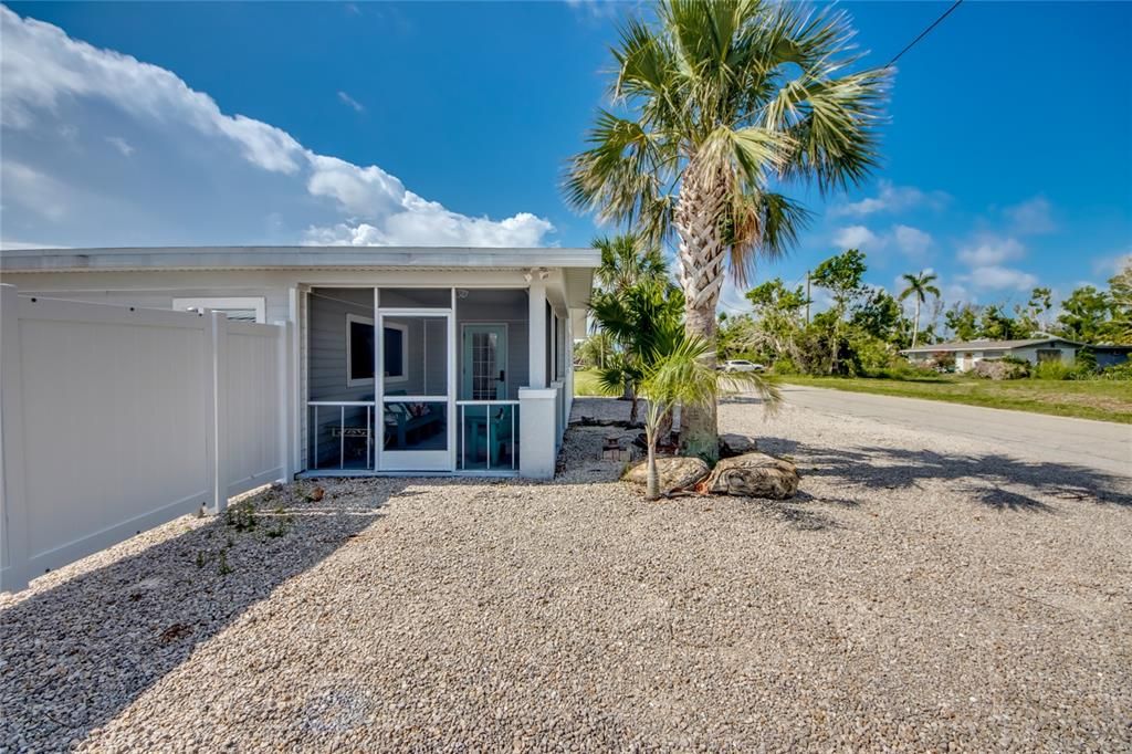 待售: $599,000 (2 贝兹, 2 浴室, 1340 平方英尺)