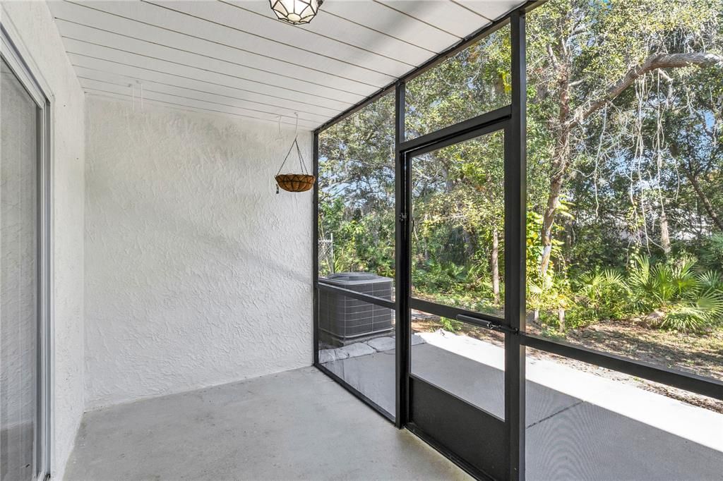 待售: $200,000 (2 贝兹, 2 浴室, 1350 平方英尺)