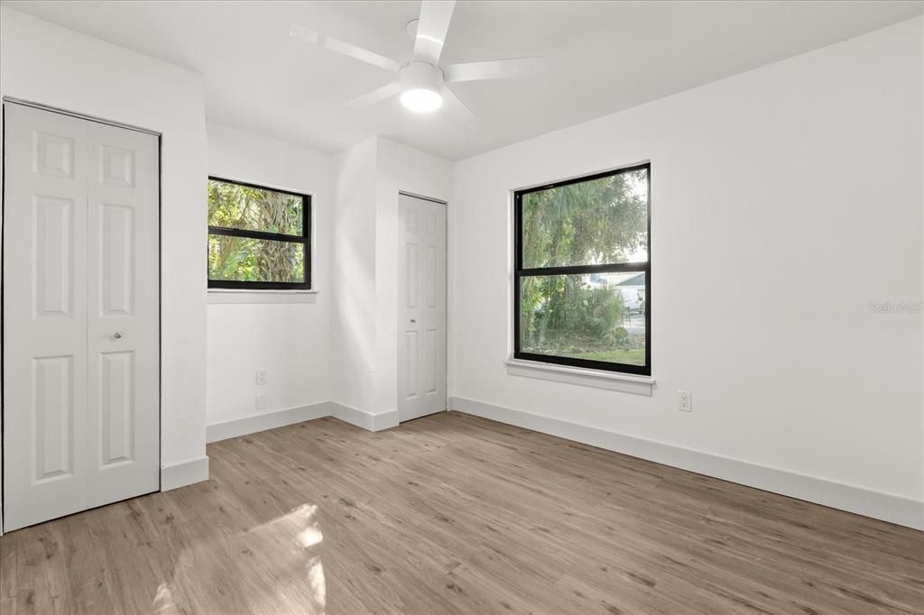 For Sale: $299,000 (3 beds, 2 baths, 1414 Square Feet)