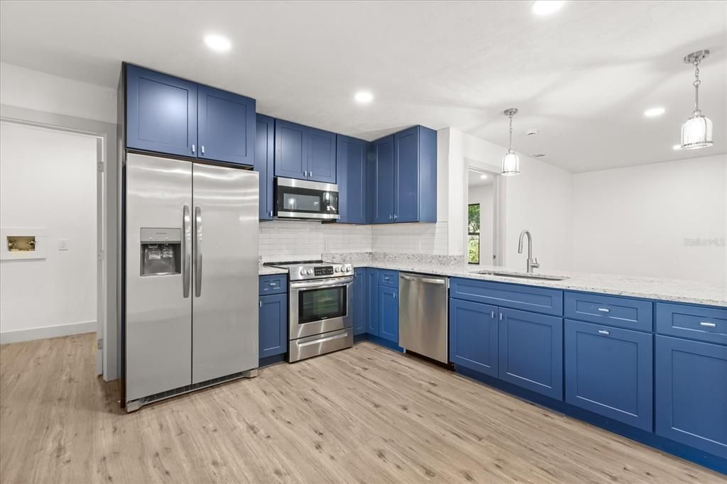 For Sale: $299,000 (3 beds, 2 baths, 1414 Square Feet)