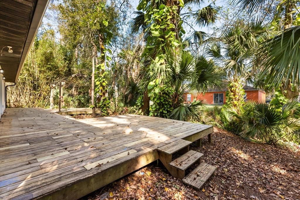 For Sale: $299,000 (3 beds, 2 baths, 1414 Square Feet)