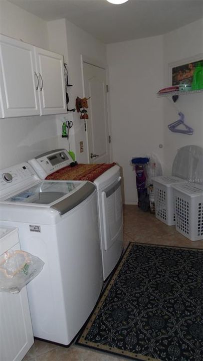 待售: $349,000 (3 贝兹, 2 浴室, 1716 平方英尺)