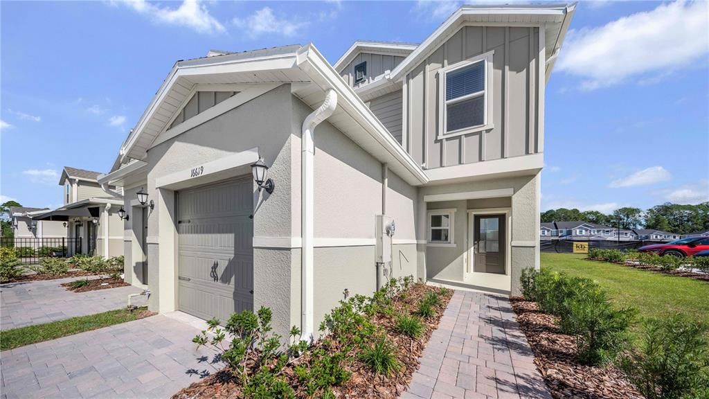 For Rent: $2,250 (3 beds, 2 baths, 1685 Square Feet)