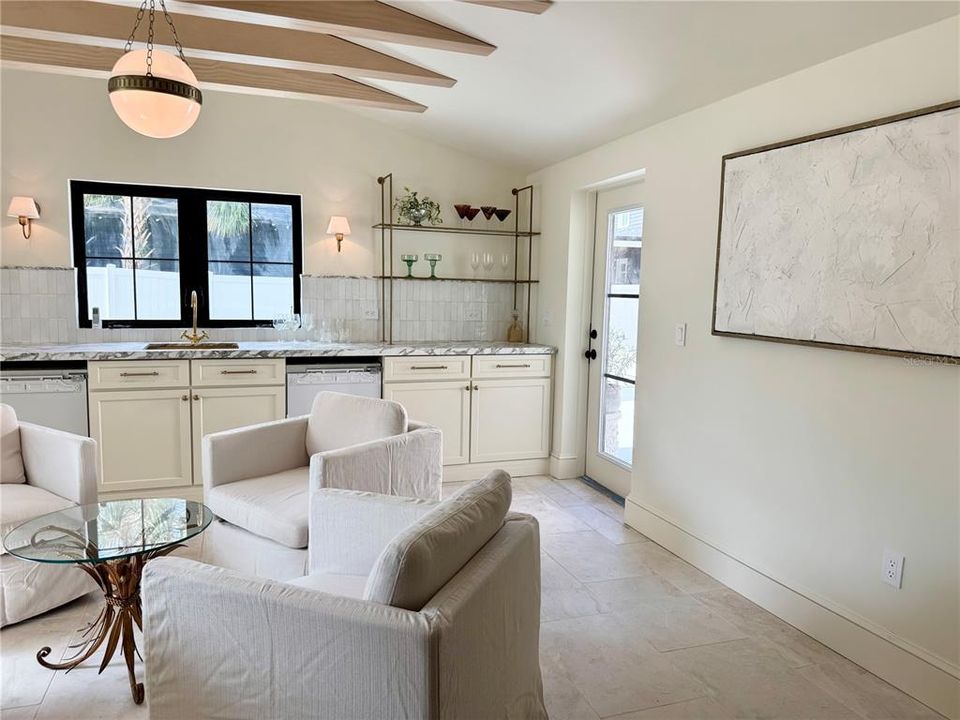 На продажу: $1,950,000 (5 спален, 3 ванн, 3741 Квадратных фут)