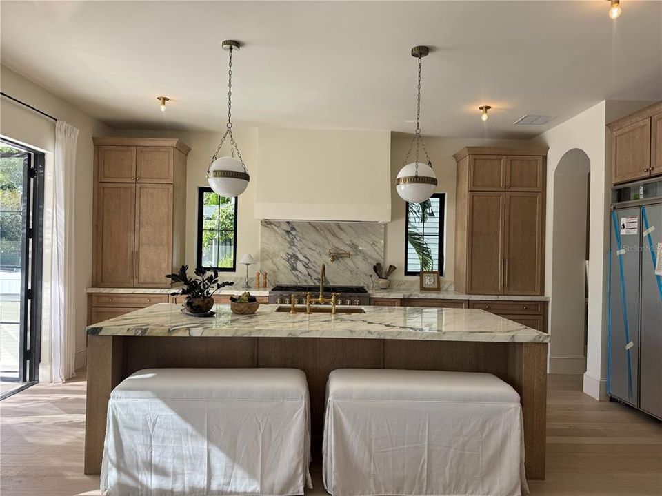 На продажу: $1,950,000 (5 спален, 3 ванн, 3741 Квадратных фут)