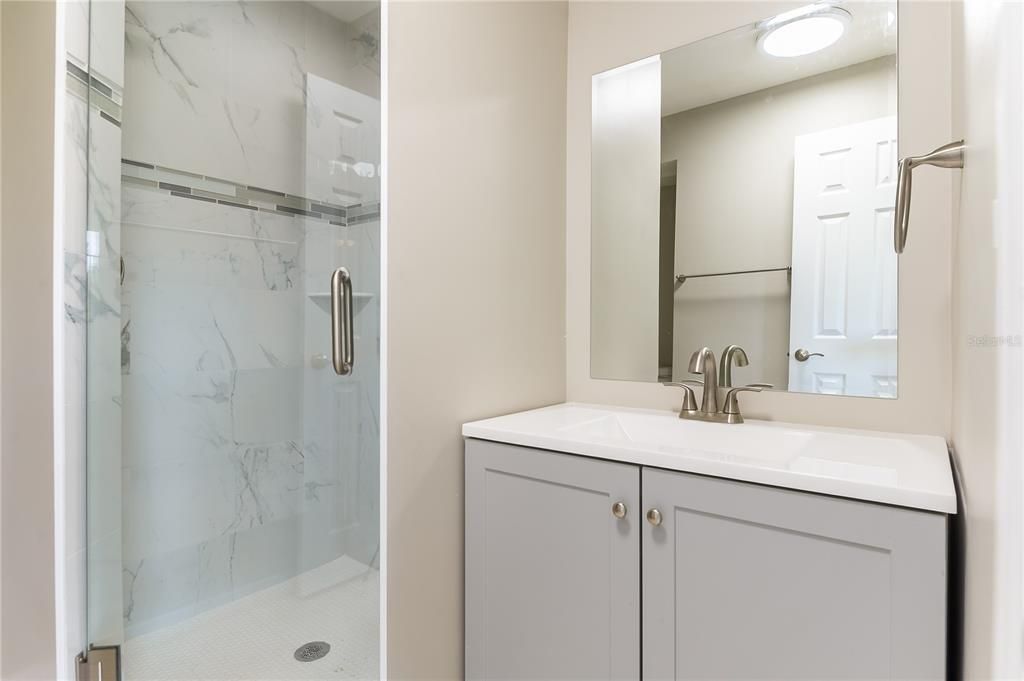 En Venta: $195,000 (2 camas, 2 baños, 977 Pies cuadrados)