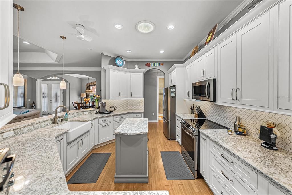 En Venta: $499,000 (3 camas, 2 baños, 2805 Pies cuadrados)