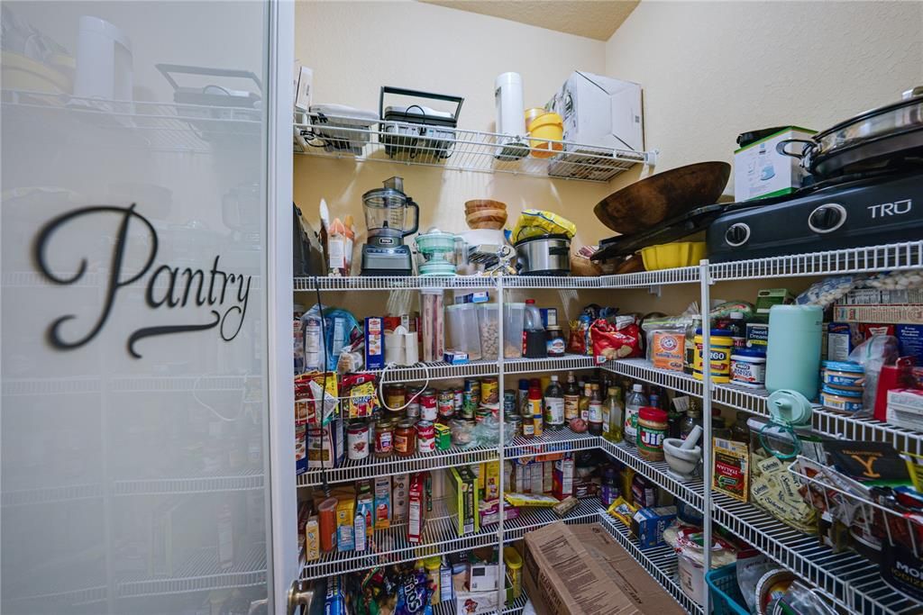 En Venta: $499,000 (3 camas, 2 baños, 2805 Pies cuadrados)