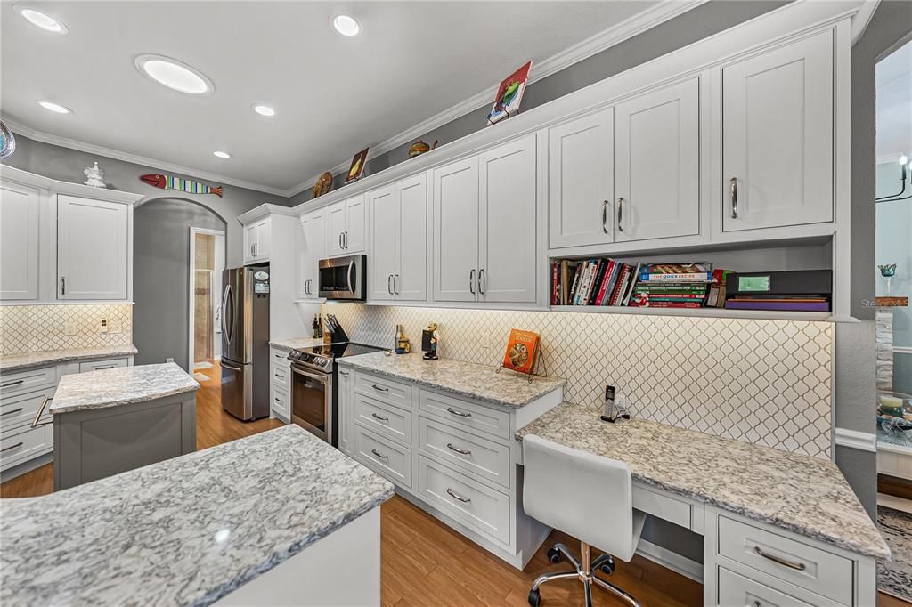 En Venta: $499,000 (3 camas, 2 baños, 2805 Pies cuadrados)