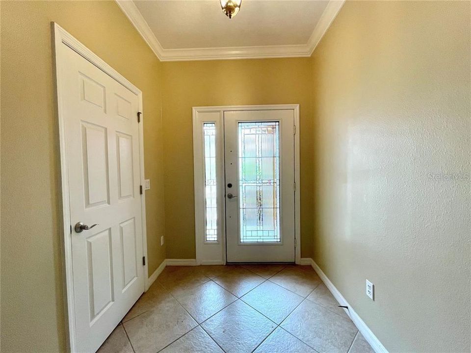 出租: $2,550 (3 贝兹, 2 浴室, 1917 平方英尺)