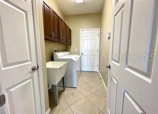 出租: $2,550 (3 贝兹, 2 浴室, 1917 平方英尺)