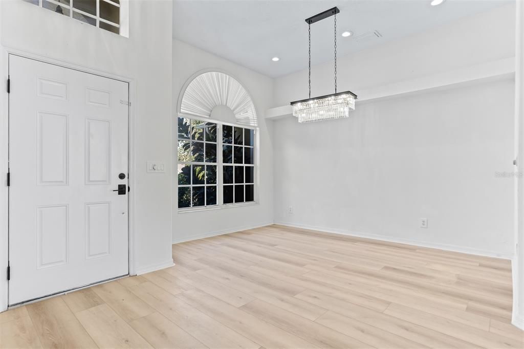 En Venta: $550,000 (4 camas, 2 baños, 2182 Pies cuadrados)