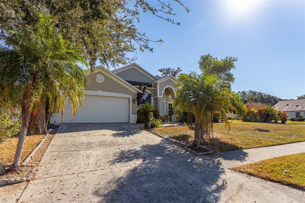 En Venta: $550,000 (4 camas, 2 baños, 2182 Pies cuadrados)