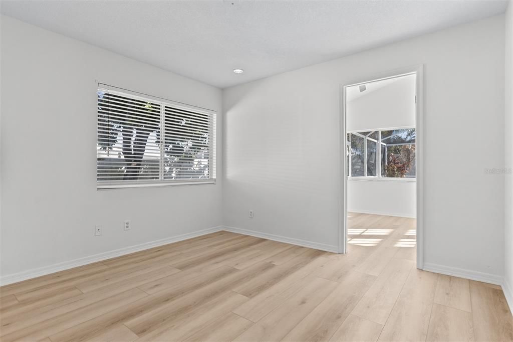 En Venta: $550,000 (4 camas, 2 baños, 2182 Pies cuadrados)