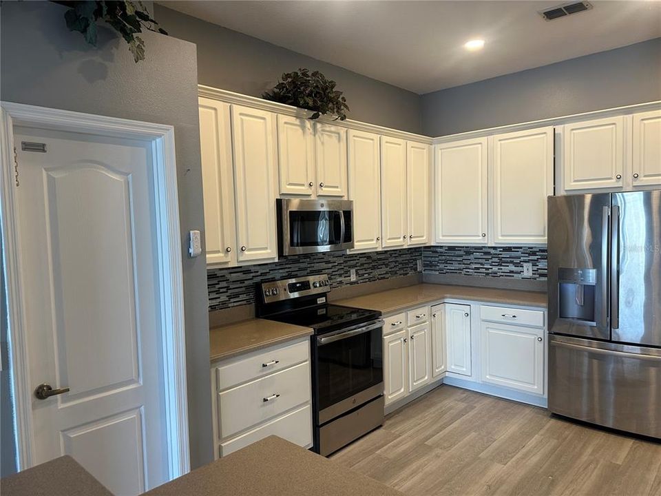 На продажу: $699,000 (4 спален, 4 ванн, 3406 Квадратных фут)