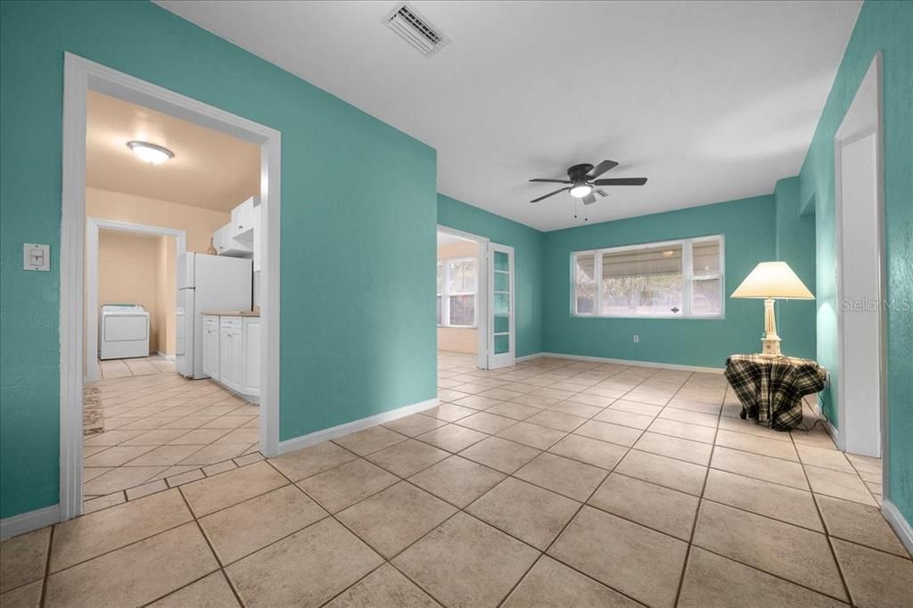 For Sale: $269,900 (3 beds, 1 baths, 1340 Square Feet)