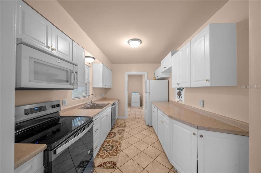 For Sale: $269,900 (3 beds, 1 baths, 1340 Square Feet)