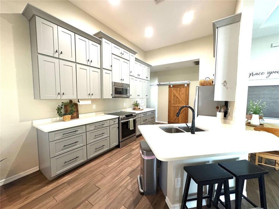 For Sale: $530,000 (3 beds, 2 baths, 2039 Square Feet)