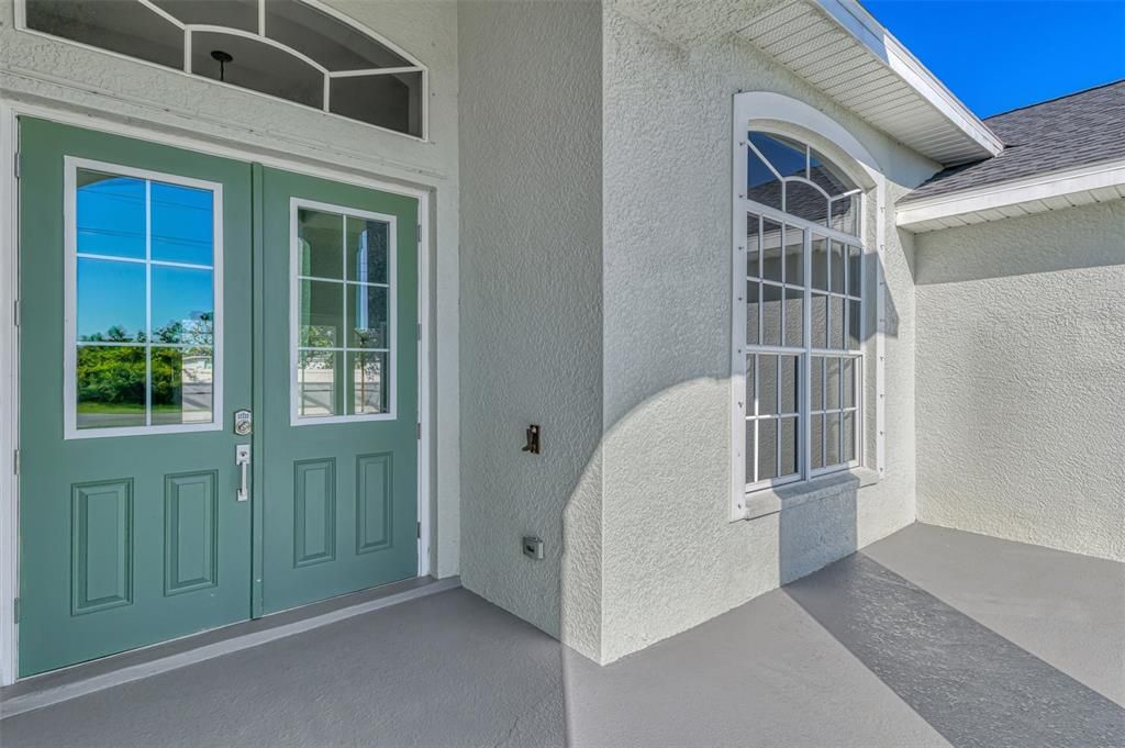 For Sale: $530,000 (3 beds, 2 baths, 2039 Square Feet)