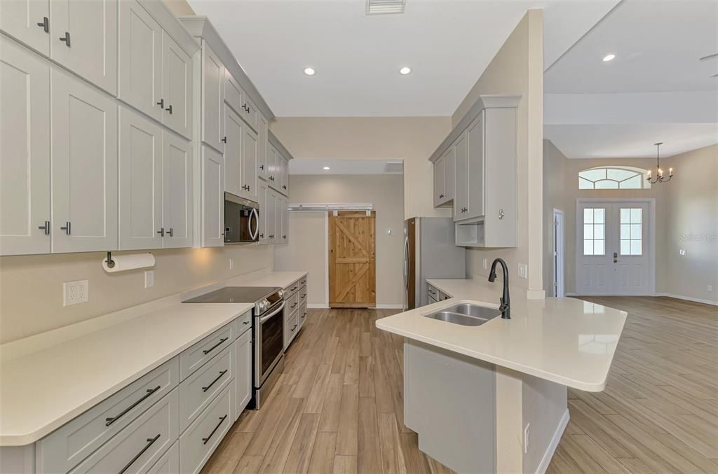 For Sale: $530,000 (3 beds, 2 baths, 2039 Square Feet)