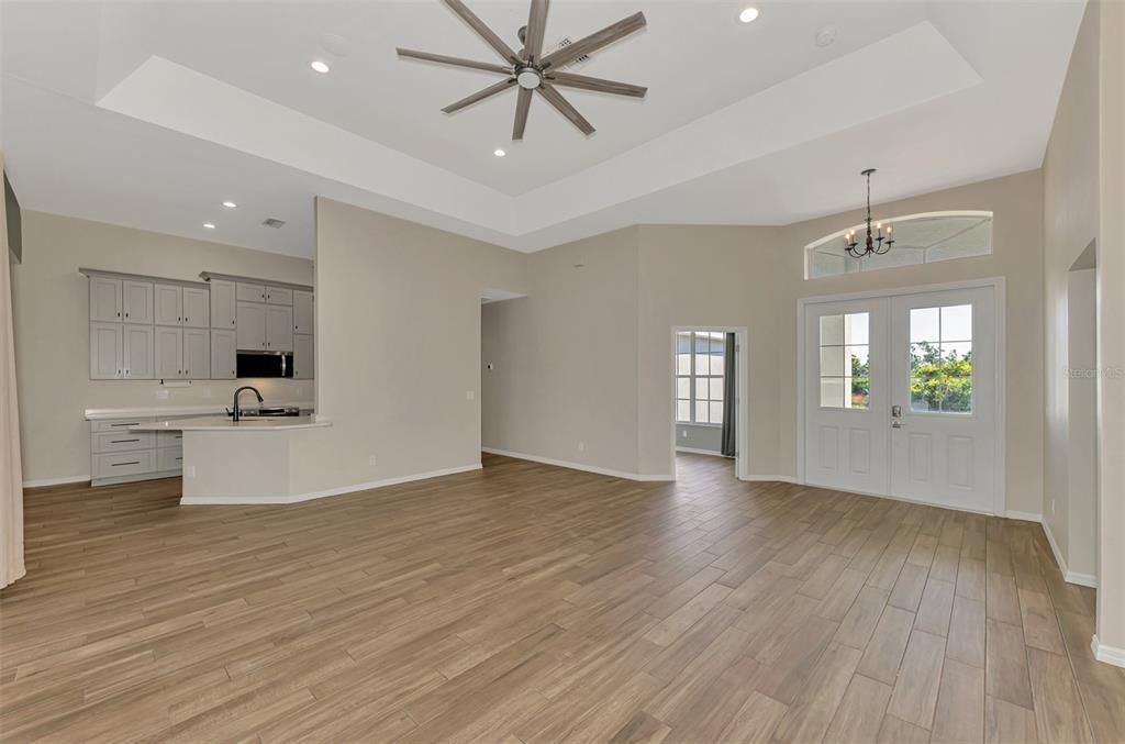 For Sale: $530,000 (3 beds, 2 baths, 2039 Square Feet)