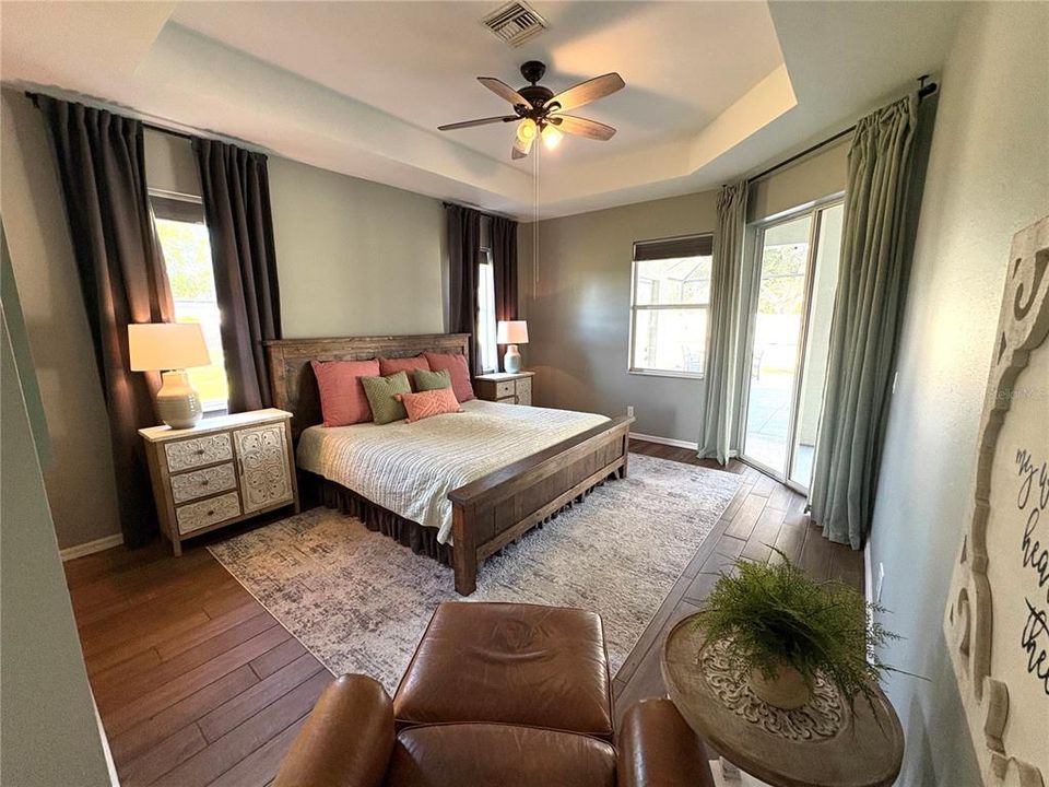 For Sale: $530,000 (3 beds, 2 baths, 2039 Square Feet)