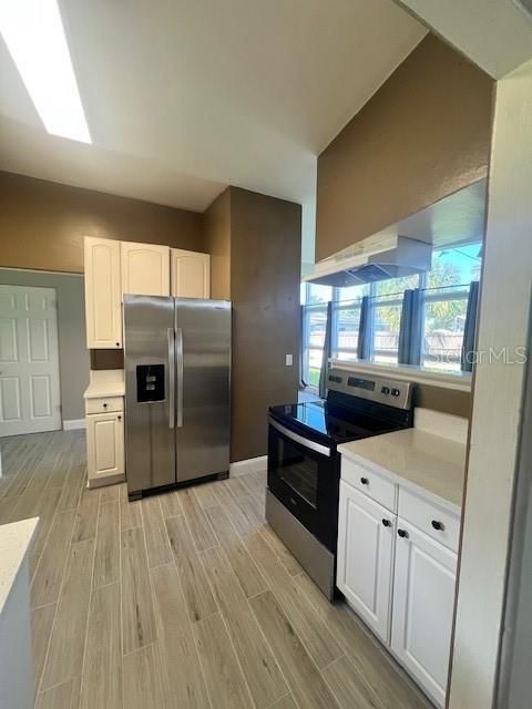 Activo con contrato: $440,000 (3 camas, 2 baños, 1355 Pies cuadrados)