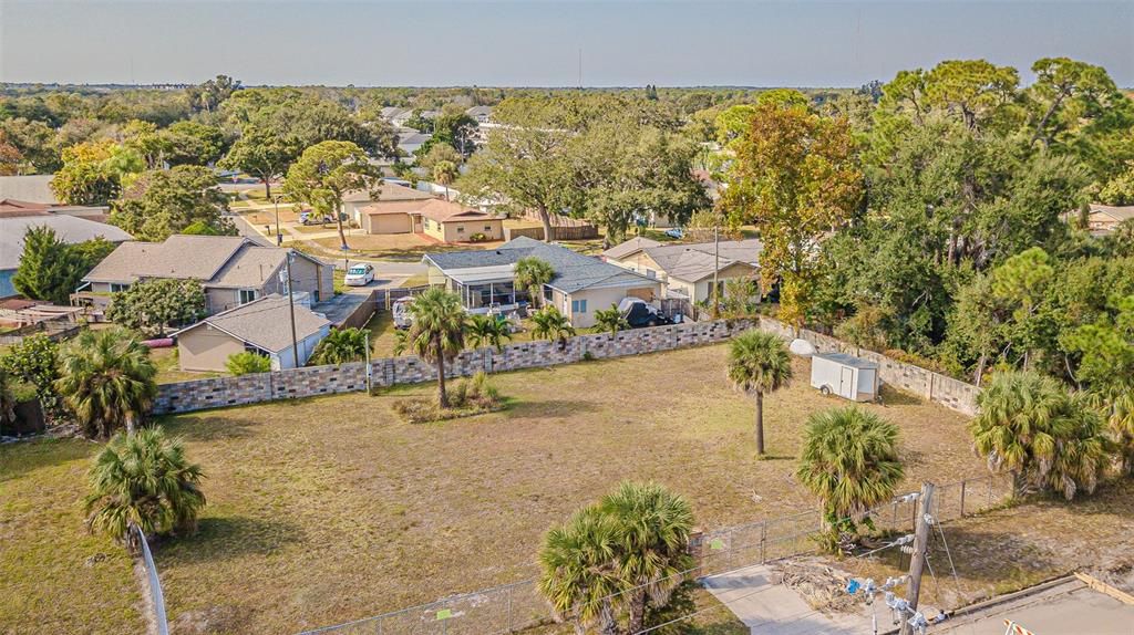 En Venta: $350,000 (0.32 acres)