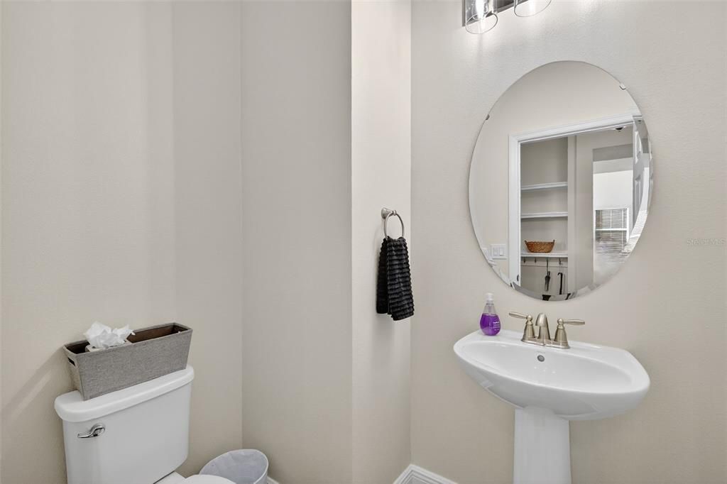 For Sale: $439,900 (3 beds, 2 baths, 1829 Square Feet)