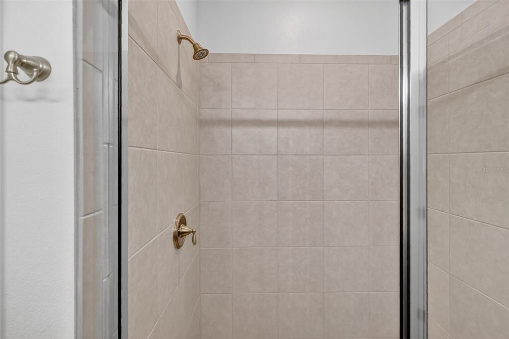 For Sale: $439,900 (3 beds, 2 baths, 1829 Square Feet)