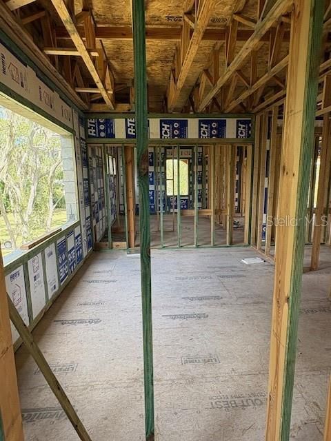 待售: $1,500,000 (2.39 acres)