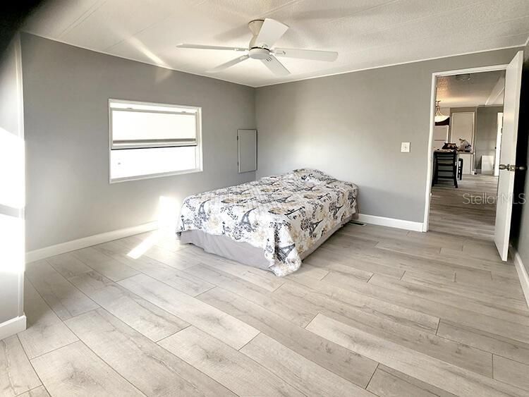 For Sale: $169,000 (2 beds, 2 baths, 1104 Square Feet)