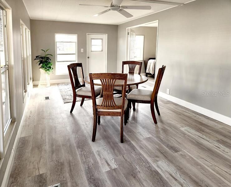 For Sale: $169,000 (2 beds, 2 baths, 1104 Square Feet)