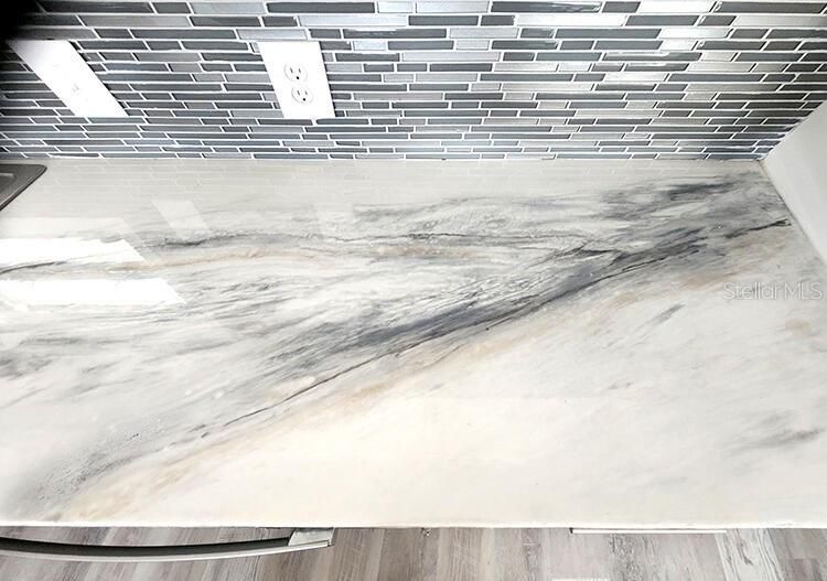 For Sale: $169,000 (2 beds, 2 baths, 1104 Square Feet)