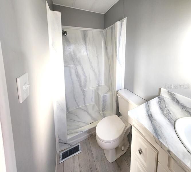 For Sale: $169,000 (2 beds, 2 baths, 1104 Square Feet)