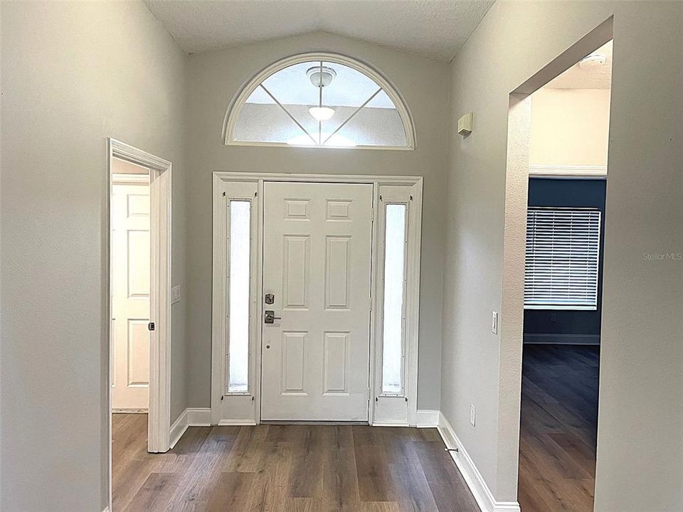 В аренду: $1,850 (2 спален, 2 ванн, 1488 Квадратных фут)