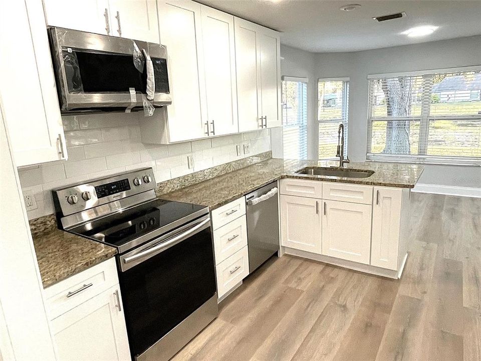 В аренду: $1,850 (2 спален, 2 ванн, 1488 Квадратных фут)