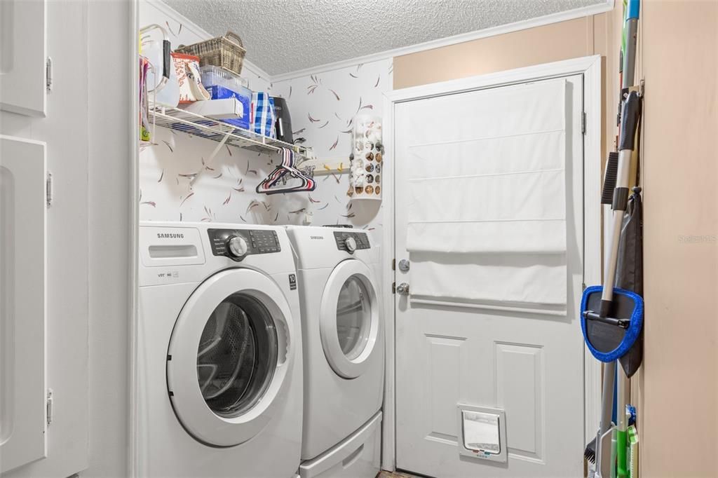 待售: $289,000 (2 贝兹, 2 浴室, 1366 平方英尺)